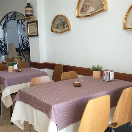 Отель La Masia Сант-Педро-Пескадор