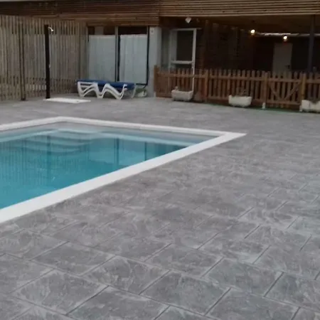 Отель La Masia Сант-Педро-Пескадор